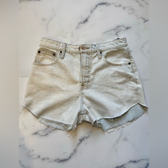 Lucky Brand Pants - NEW WITH TAGS Lucky Brand High-Waist Light Wash Denim Shorts, Size 6